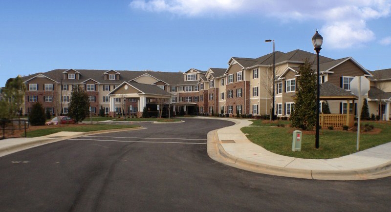 Brooke Pointe Manor in Concord, NC - Building Photo