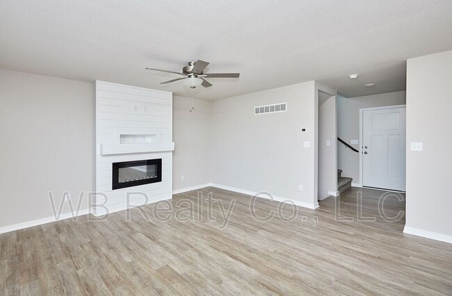 1235 Locust St in Waukee, IA - Building Photo - Building Photo