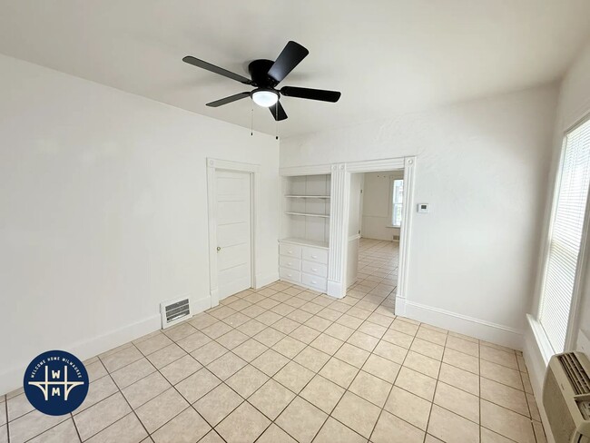 property at 1140 N 50th Pl