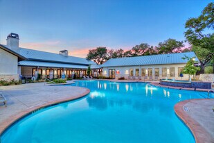 Estancia Villas Apartments