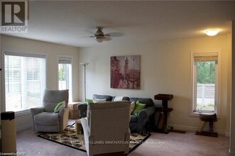 420 Linden Dr in Cambridge, ON - Building Photo - Building Photo
