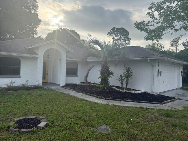 property at 7 Fountain Gate Ln