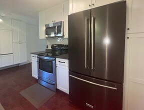 14 Eagle Dr in Salem, NH - Building Photo - Building Photo