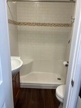 1228 N Main St, Unit 3 in Racine, WI - Foto de edificio - Building Photo