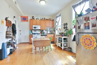1049 N Wolcott Ave in Chicago, IL - Building Photo - Building Photo