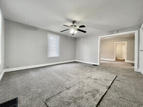 1011-1013 Quarry Ave NW in Grand Rapids, MI - Building Photo - Building Photo