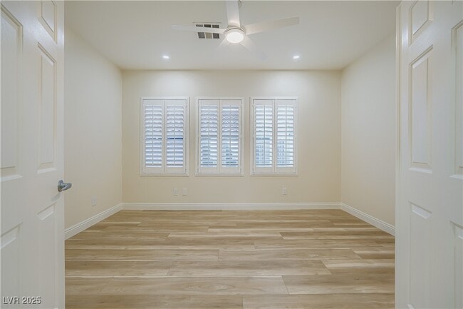 property at 840 S Paseo Rocoso Pl