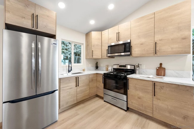 5517 Lauretta St in San Diego, CA - Building Photo - Building Photo
