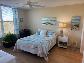 4550 Pinebrook Cir, Unit Greens 506 in Bradenton, FL - Building Photo - Building Photo