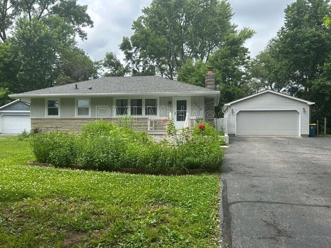 property at 2534 Parr Dr