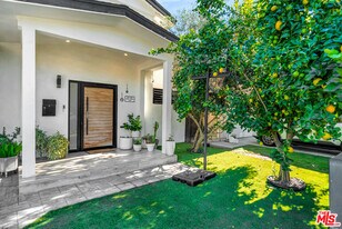 6324 Geyser Ave in Los Angeles, CA - Building Photo