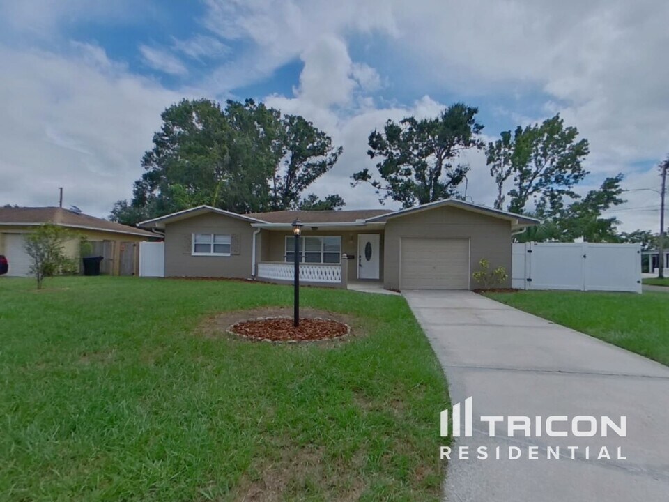 4228 25th Ave N in St. Petersburg, FL - Building Photo