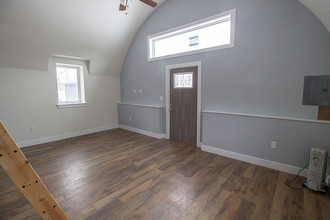 1505 W Worley St in Columbia, MO - Foto de edificio - Building Photo