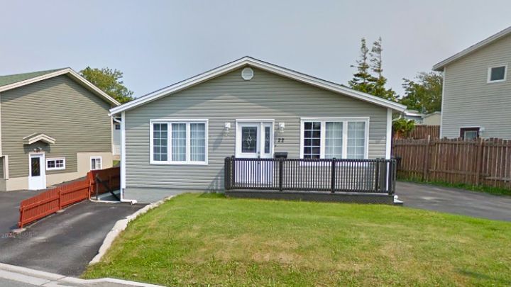 22 Munden Dr in Mt Pearl, NL - Building Photo