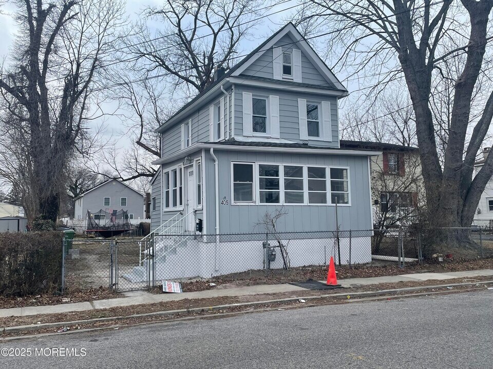 405 Myrtle Ave in Neptune City, NJ - Building Photo