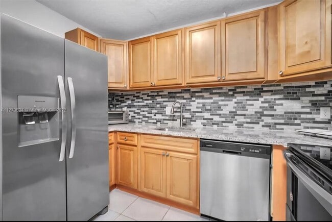 3258 NW 104th Ave, Unit 3258 in Coral Springs, FL - Foto de edificio - Building Photo