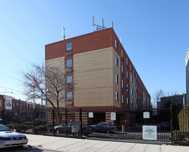 Jackson Place in Philadelphia, PA - Foto de edificio - Building Photo