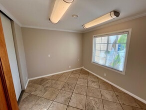 1594 Boulder Creek Rd in Oceanside, CA - Building Photo - Building Photo