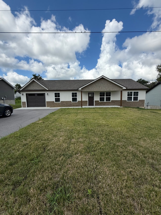 property at 127 Sky View Meadow Dr