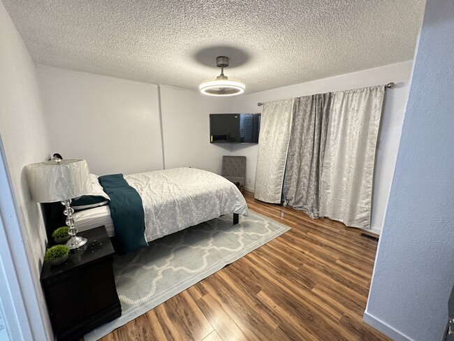 1015 Indiana St NE in Albuquerque, NM - Building Photo - Building Photo