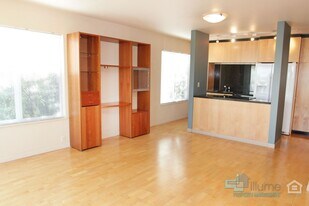 3701 SW Condor Ave in Portland, OR - Building Photo