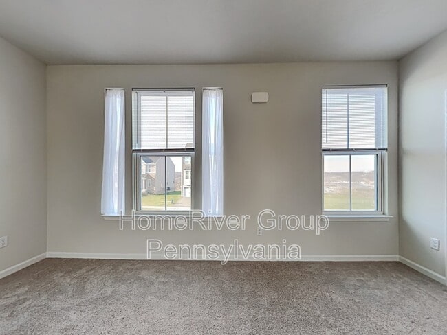 2009 Cade Dr in Monaca, PA - Building Photo - Building Photo
