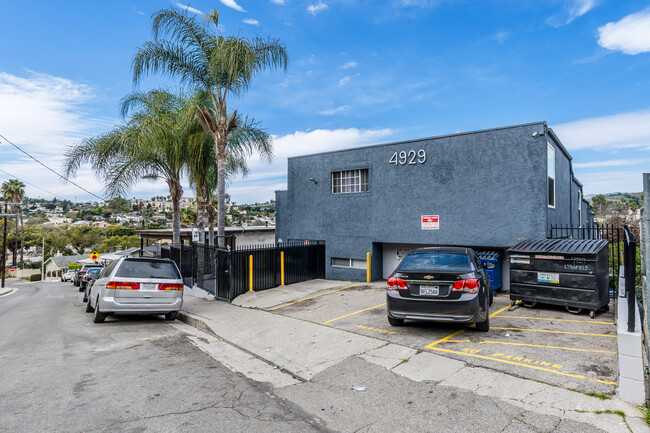 4929 Lynnfield St in Los Angeles, CA - Building Photo - Primary Photo