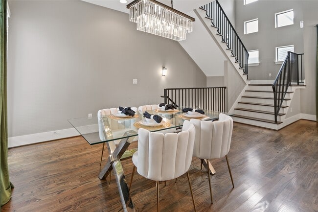 property at 2105 Hadley St