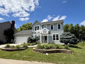 16996 Hanover Ln in Eden Prairie, MN - Building Photo - Building Photo
