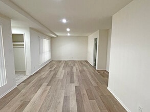 9160 Beverly Blvd in Beverly Hills, CA - Building Photo - Building Photo