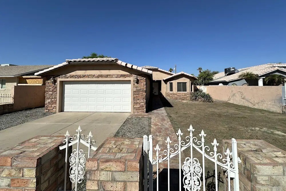 816 E Ardmore Rd in Phoenix, AZ - Building Photo