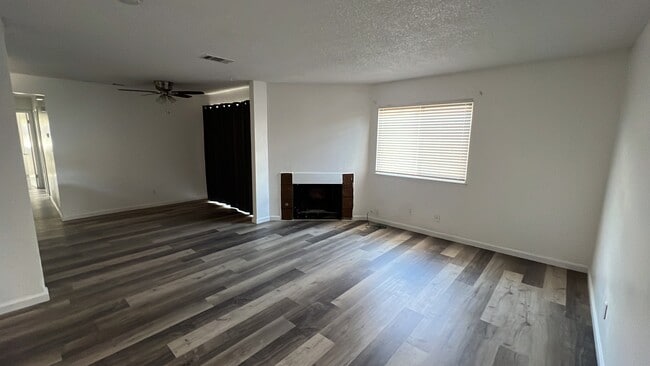 2566 Gareth Cir, Unit 2566