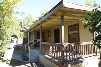 3948 Pennsylvania Ave in Glendale, CA - Building Photo - Building Photo