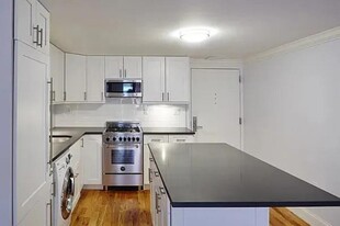 210-220 E 22nd St in New York, NY - Building Photo