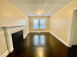 2611 Columbus Cir in Charlotte, NC - Building Photo - Building Photo