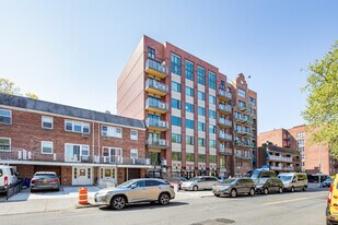 Buckingham Apartments in Flushing, NY - Building Photo