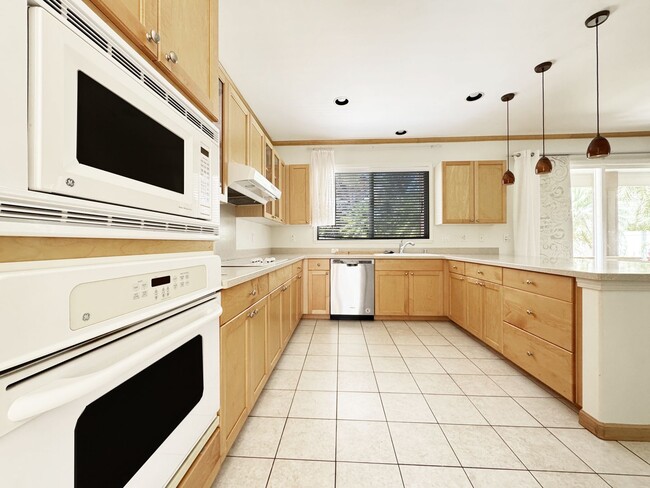 91-1015-1015 Ho'Omana'O St in Ewa Beach, HI - Building Photo - Building Photo