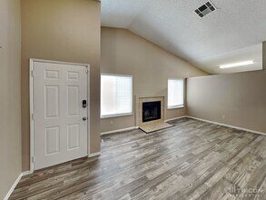 733 Reagan Dr in Las Vegas, NV - Building Photo - Building Photo