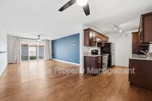2344 Hosp Way in Carlsbad, CA - Building Photo