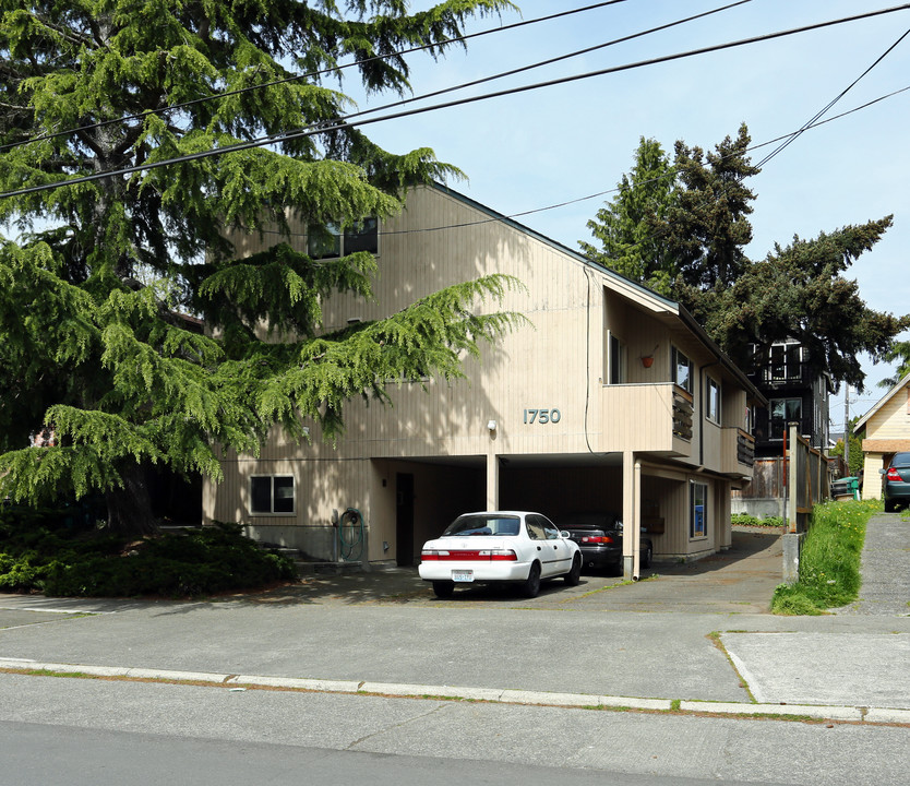 1750 NW 58th St in Seattle, WA - Foto de edificio