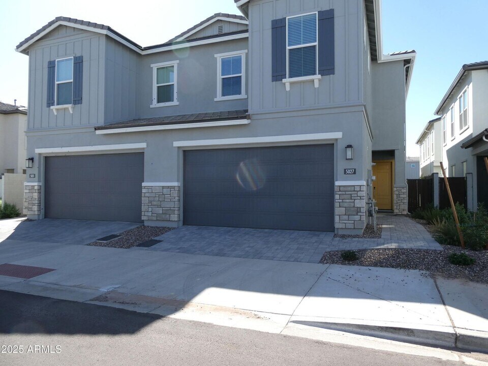 5027 E Gallop Wy in Scottsdale, AZ - Building Photo
