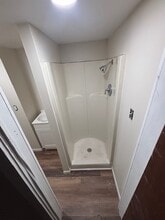 550 Clark St, Unit Apartment 3 in Waverly, NY - Foto de edificio - Building Photo