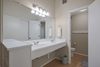 14625 N 26th Ave in Phoenix, AZ - Building Photo - Building Photo