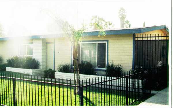 1321 N Grove Ave in Ontario, CA - Building Photo - Building Photo