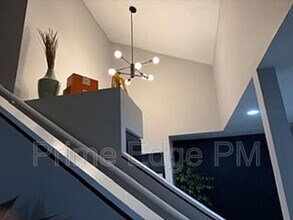 1801 Ridgehaven Ct in Lincoln, NE - Foto de edificio - Building Photo