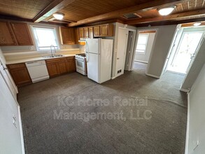 3721 NE 43rd Terrace in Kansas City, MO - Building Photo - Building Photo