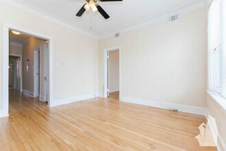 3056 N Greenview Ave in Chicago, IL - Building Photo - Building Photo