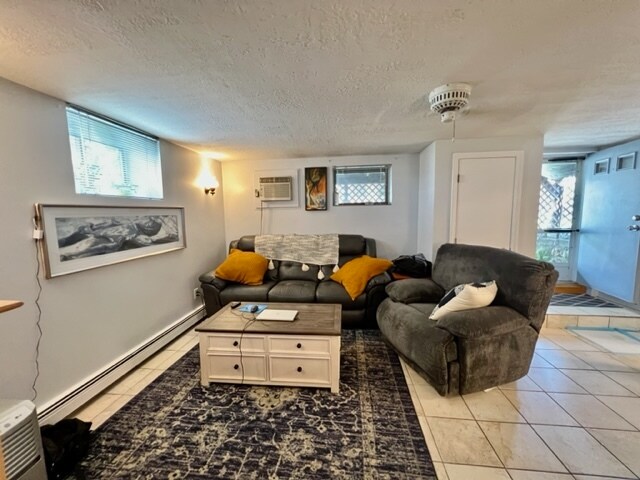 134 Washington Ave in Waltham, MA - Building Photo - Building Photo