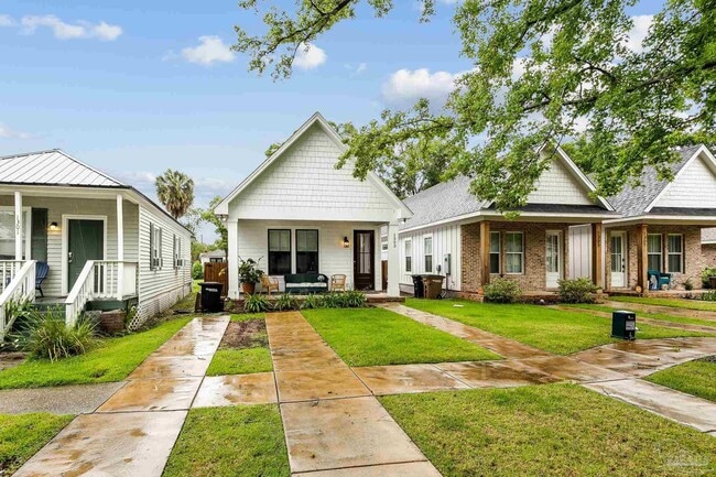 property at 1303 N 8th Ave