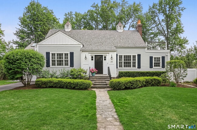 property at 44 Davenport Dr